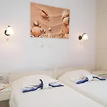 Diogenis Hotel *