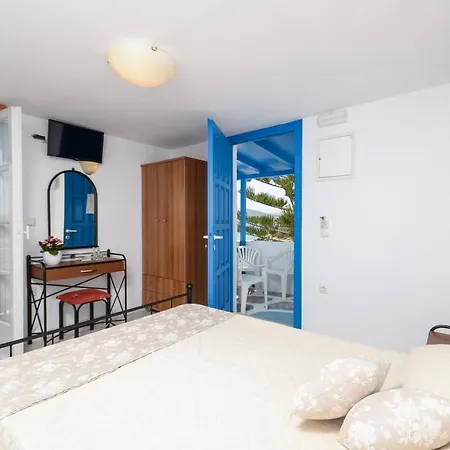 Hotel Diogenis *